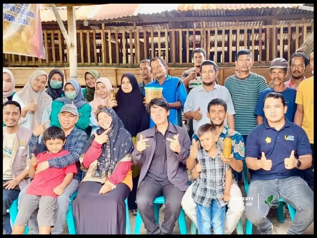 Implementasi Hasil Riset, PR ITP USK Memperkanalkan Imbuhan Pakan Pengganti Antibiotik Pada Peternak Gampong Pasie Lamgarot
