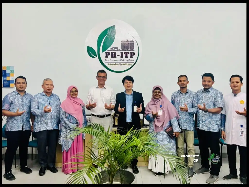 Profesor dari Free University of Bozen-Bolzano, Italia sambangi Pusat Riset Inovasi dan Teknologi Pakan USK