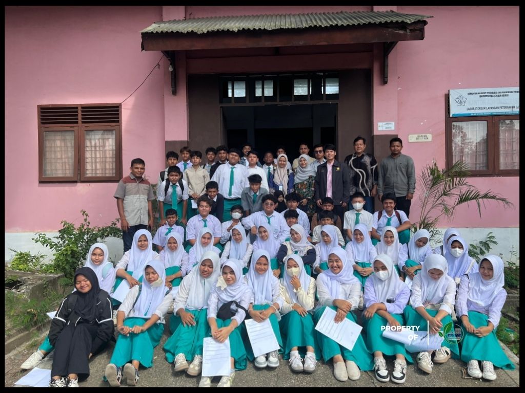 Laboratorium Lapangan Peternakan dan PRITP USK Terima Kunjungan Siswa SMP Sukma Bangsa Sigli dalam Program School Visiting Bertema Ketahanan Pangan