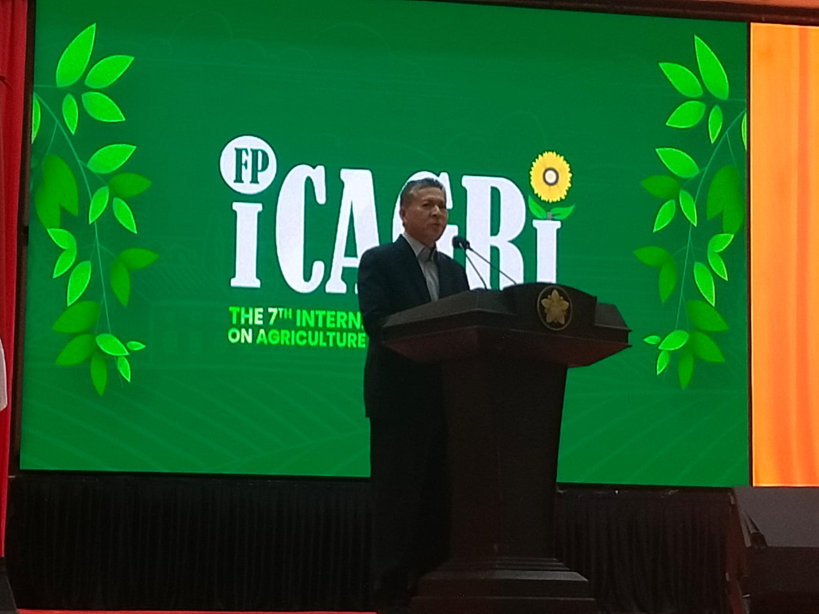 Inovasi Pakan dari Limbah Sawit dan Sagu: Anggota PRITP USK Jadi Invited Speaker di ICAGRI 7 Tahun 2025